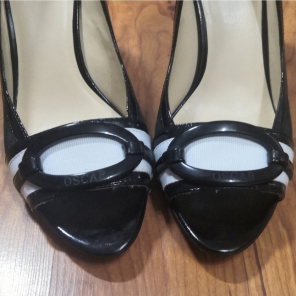 Oscar De La Renta Peep Toe Heels - Picture 3 of 11